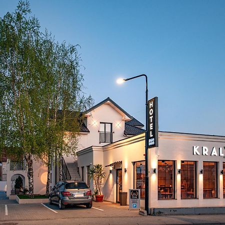 Hotel Kralj Kraljevo Bagian luar foto