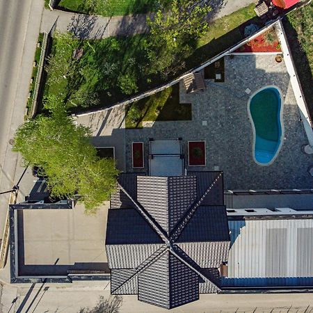 Hotel Kralj Kraljevo Bagian luar foto