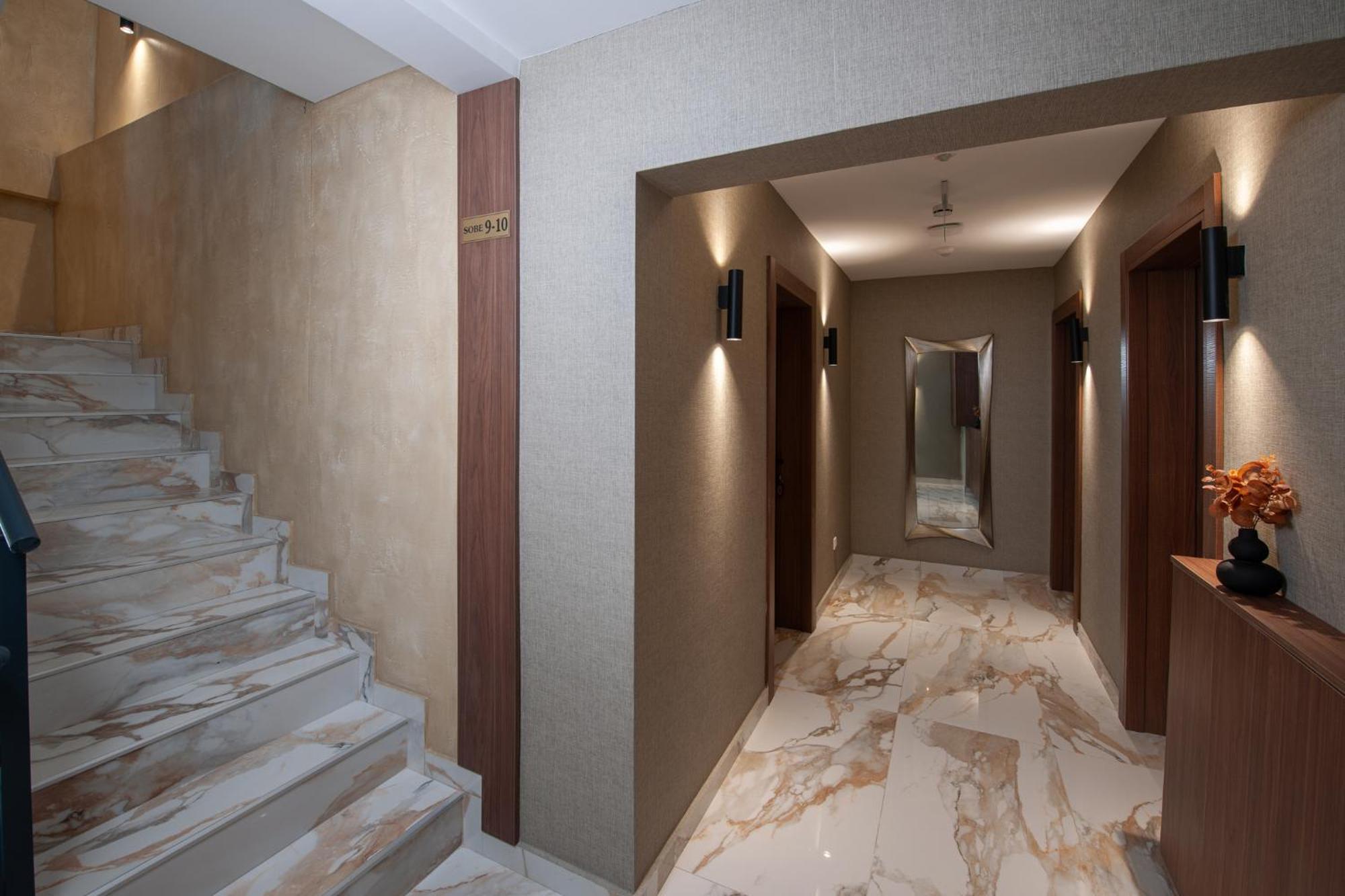 Hotel Kralj Kraljevo Bagian luar foto