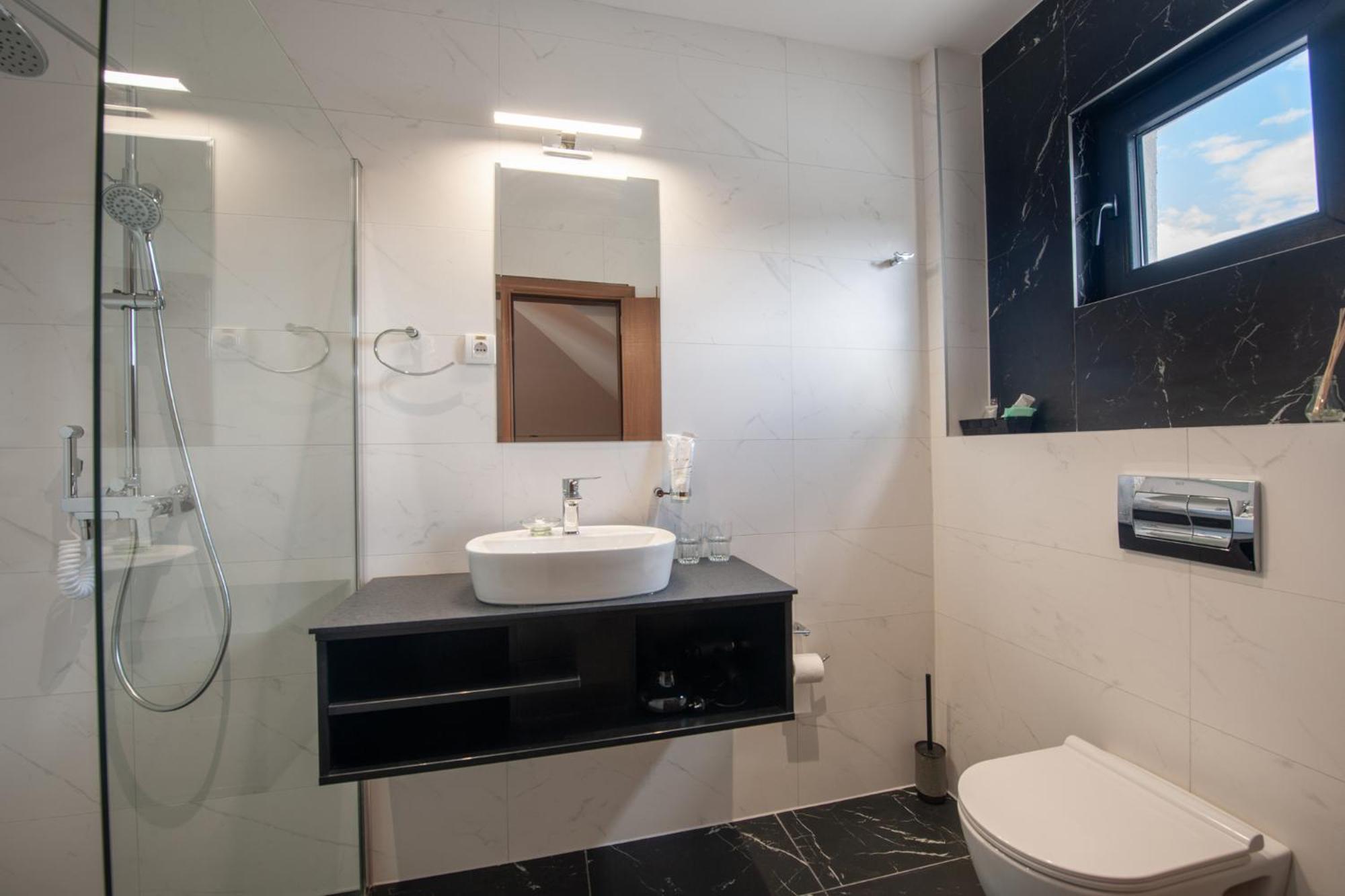 Hotel Kralj Kraljevo Ruang foto