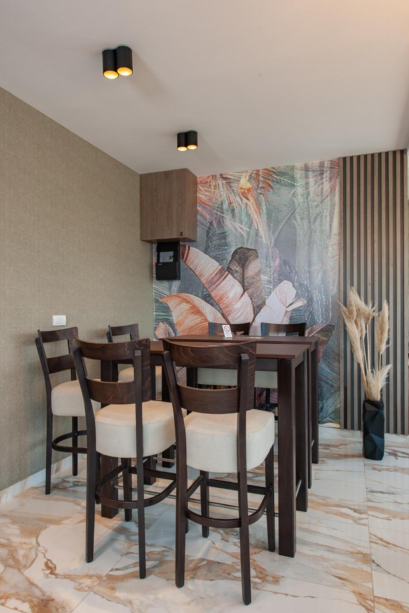 Hotel Kralj Kraljevo Bagian luar foto
