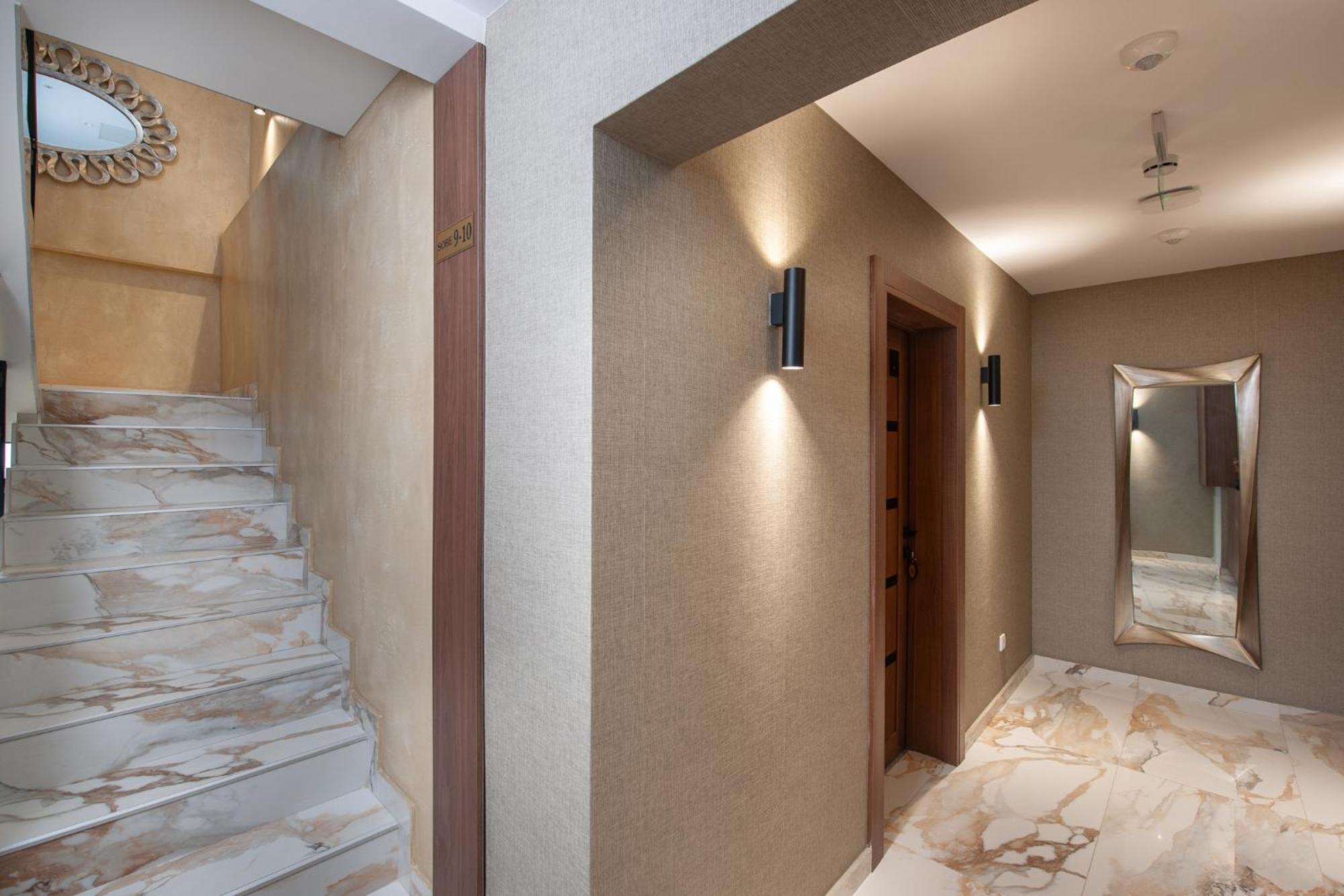 Hotel Kralj Kraljevo Bagian luar foto