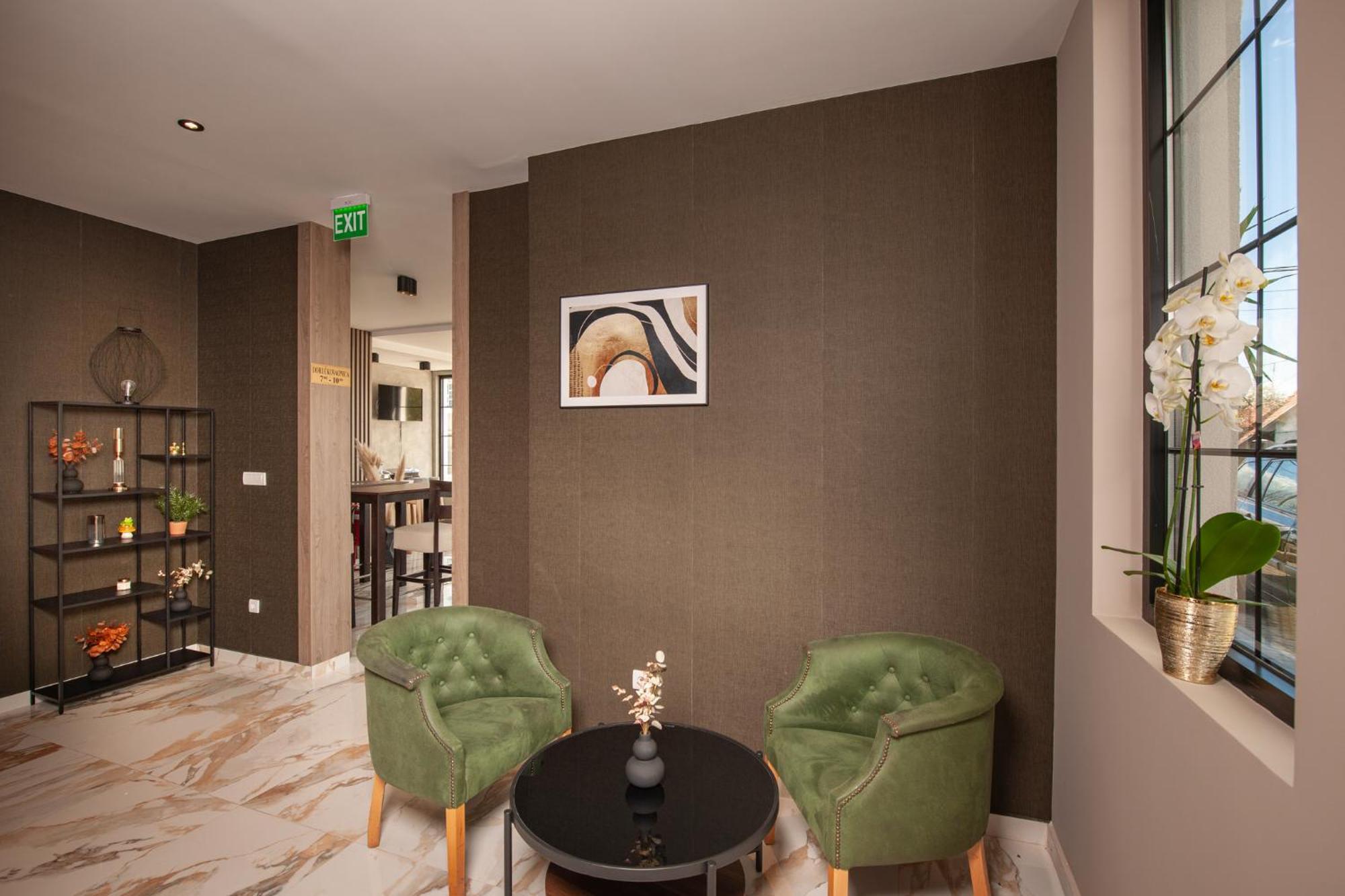 Hotel Kralj Kraljevo Bagian luar foto