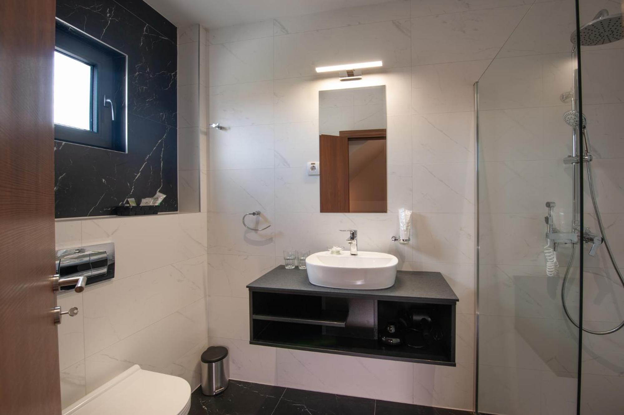 Hotel Kralj Kraljevo Ruang foto
