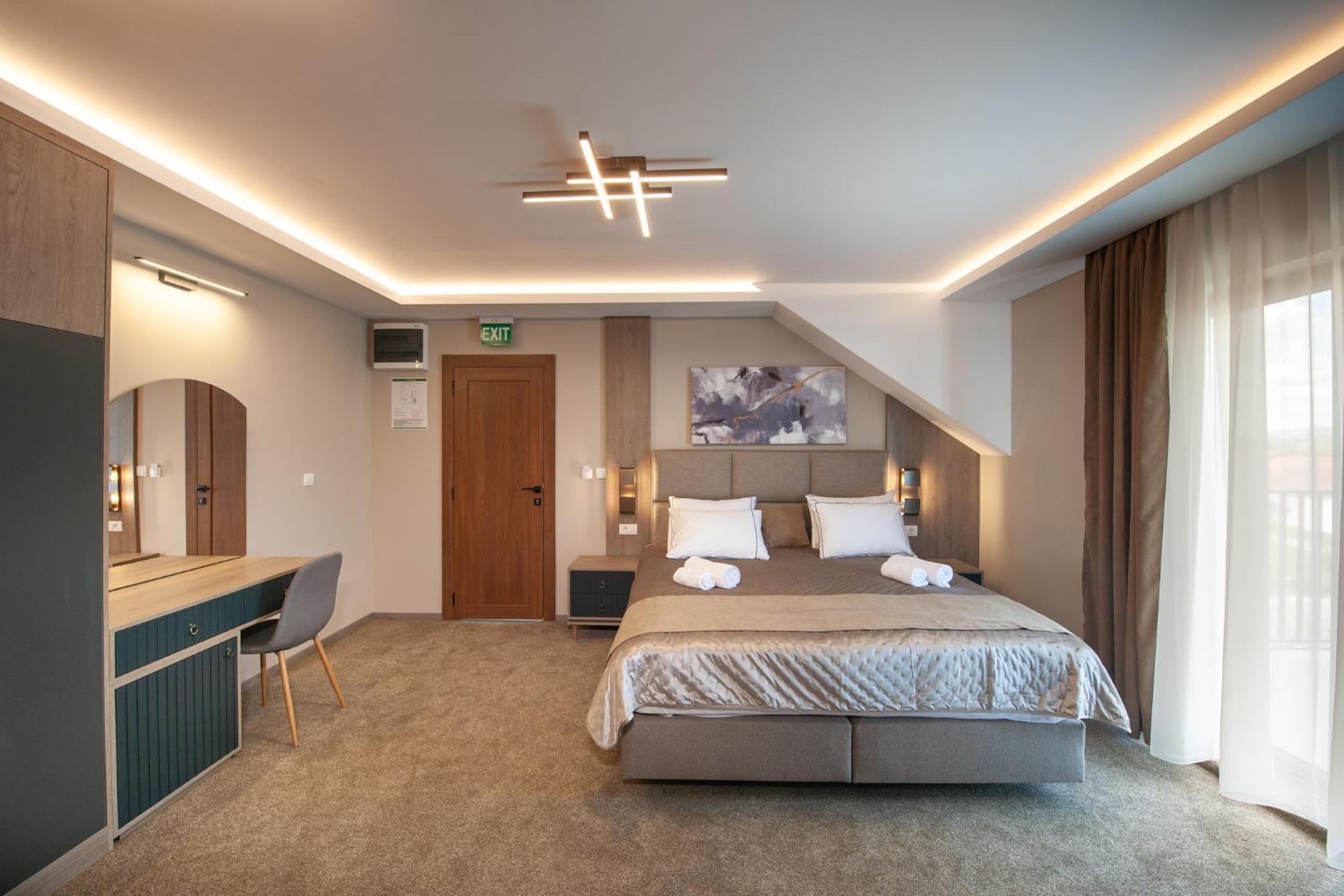 Hotel Kralj Kraljevo Ruang foto