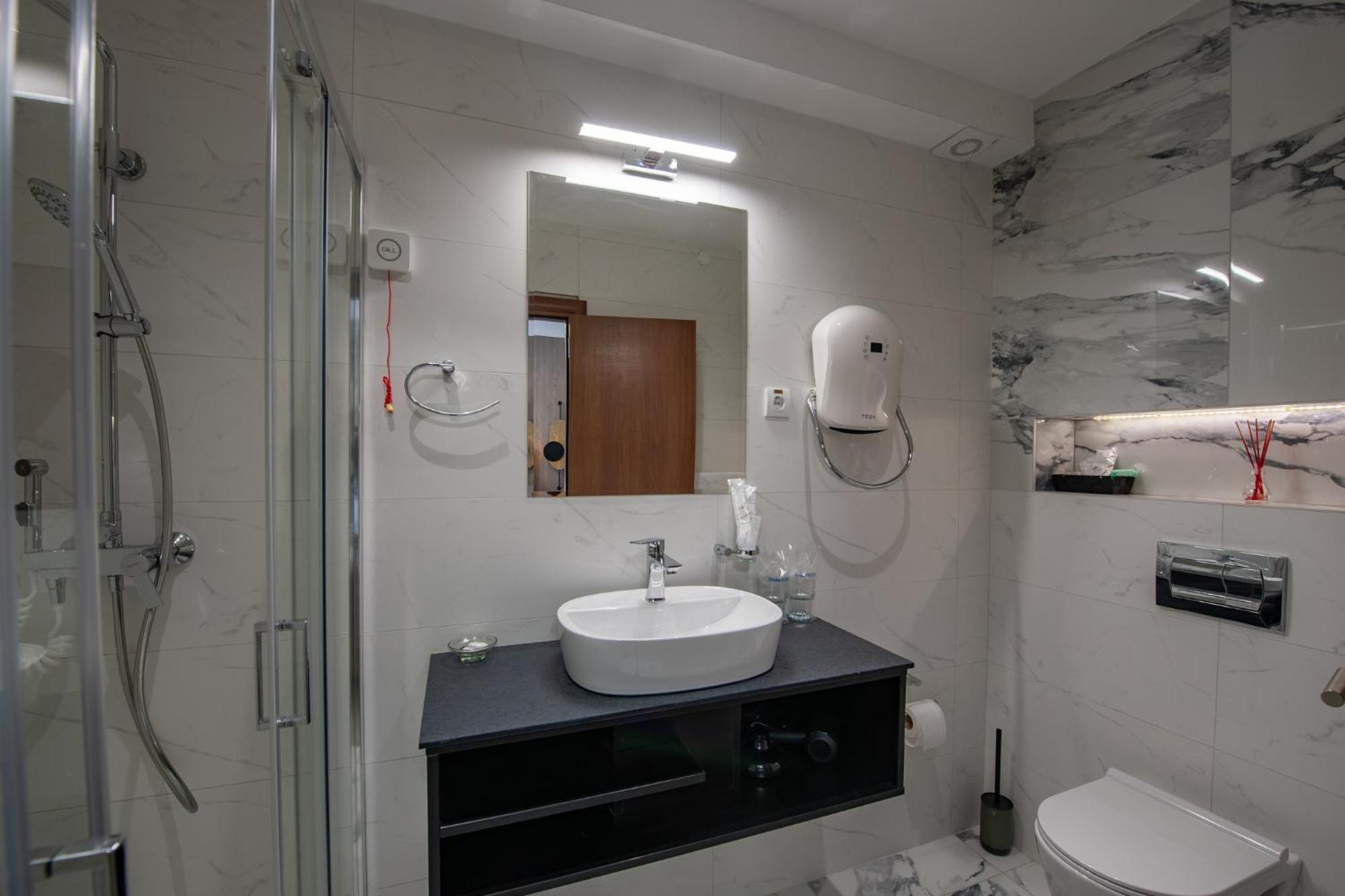 Hotel Kralj Kraljevo Ruang foto
