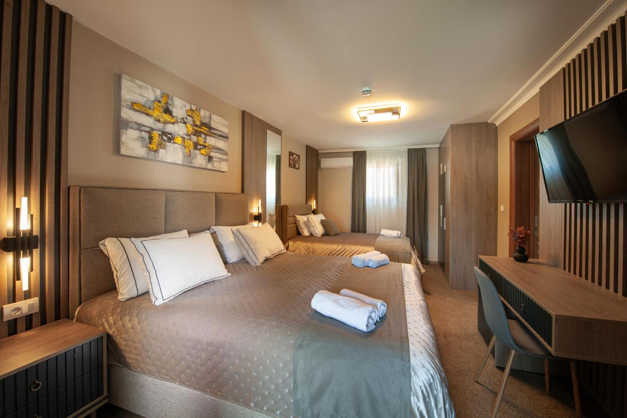 Hotel Kralj Kraljevo Bagian luar foto