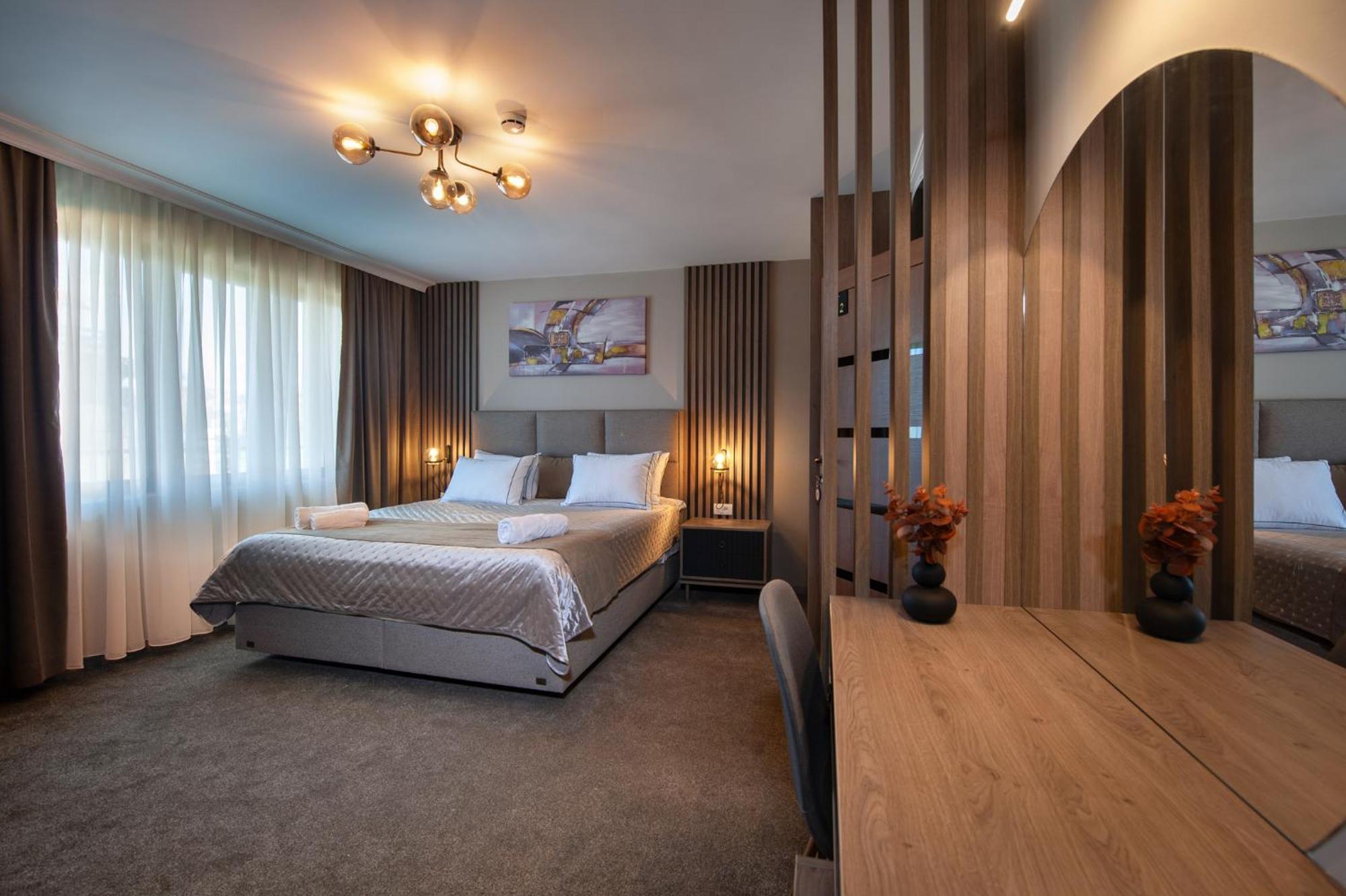 Hotel Kralj Kraljevo Bagian luar foto